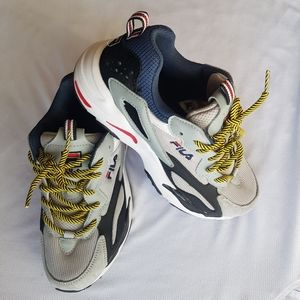 Fila Ray Tracer men sneaker SZ 7.5